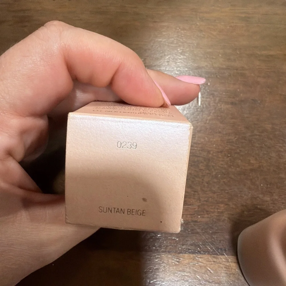 Vintage Mary Kay Day Radiance Foundation 0239 Suntan Beige Formula 2
